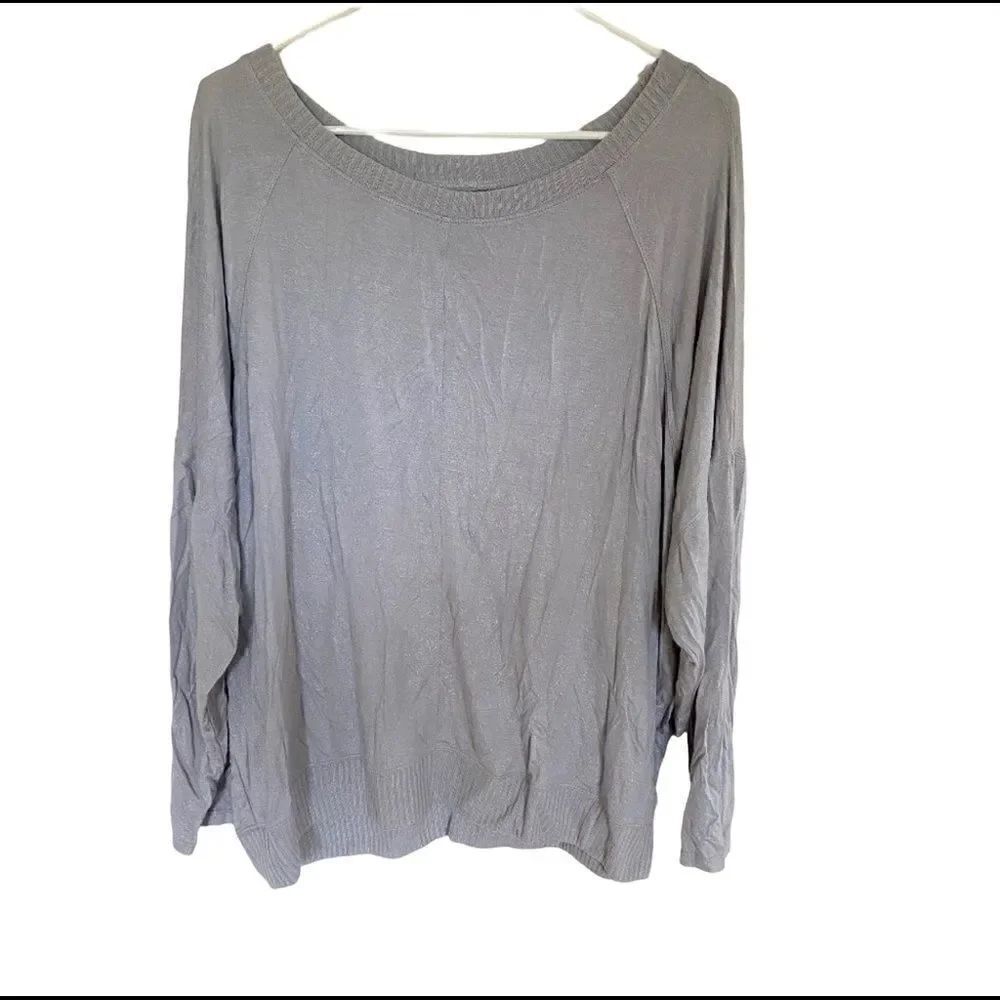 Lane Bryant Scoop Neck Long Sleeve Tee Gray Plus Size 14/16